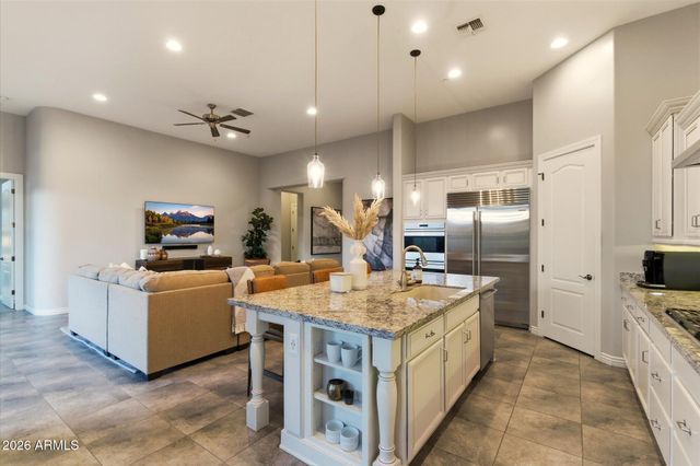 7258 E HIGH POINT Drive, Scottsdale, AZ 85266