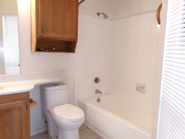 622 W Warrior Trail, Grand Prairie, TX 75052