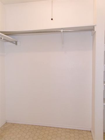 622 W Warrior Trail, Grand Prairie, TX 75052