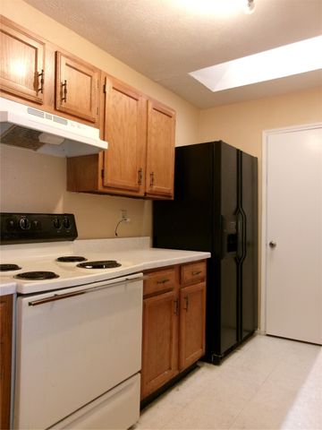 622 W Warrior Trail, Grand Prairie, TX 75052