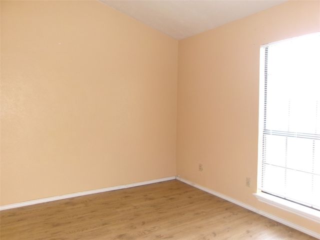 622 W Warrior Trail, Grand Prairie, TX 75052