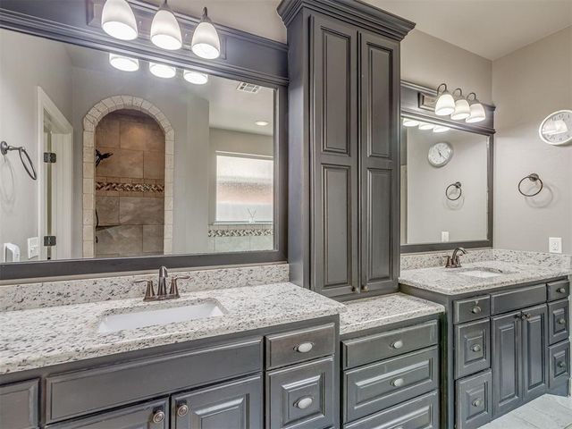4712 NW 151st Terrace, Edmond, OK 73013
