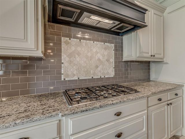 4712 NW 151st Terrace, Edmond, OK 73013