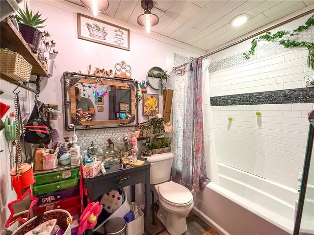 728 Ferne Dr, North Buffalo Twp, PA 16201