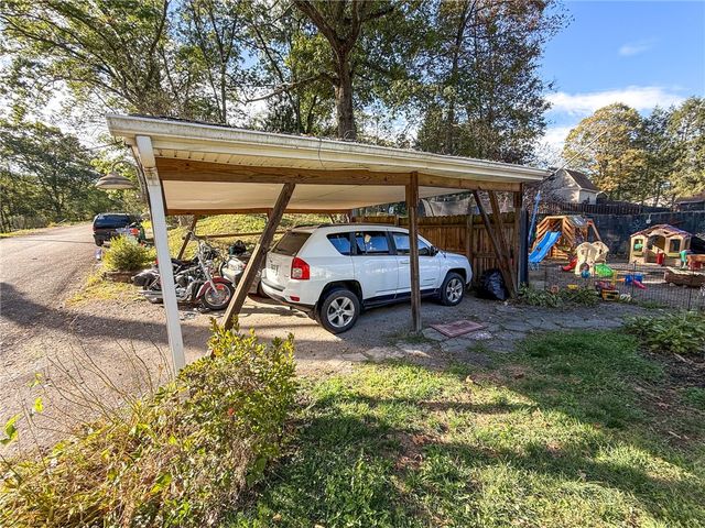 728 Ferne Dr, North Buffalo Twp, PA 16201