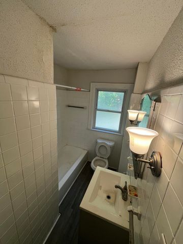 2922 Fullerton Street, Detroit City, MI 48238