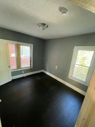 2922 Fullerton Street, Detroit City, MI 48238