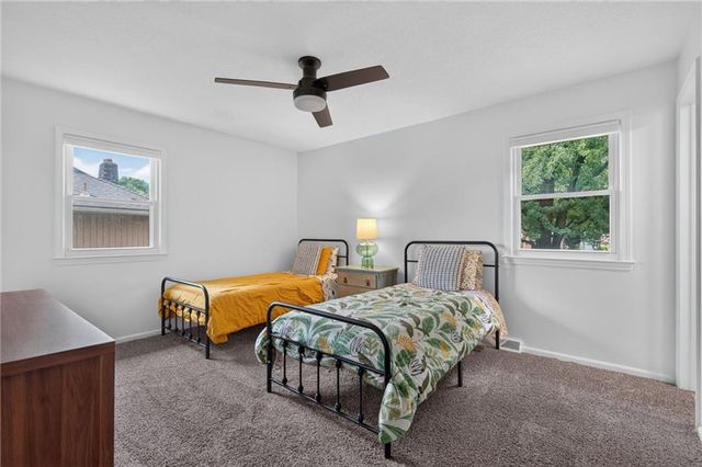 12918 Sycamore Avenue, Grandview, MO 64030