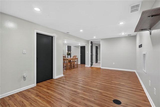 12918 Sycamore Avenue, Grandview, MO 64030