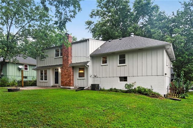 12918 Sycamore Avenue, Grandview, MO 64030