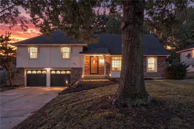 12918 Sycamore Avenue, Grandview, MO 64030