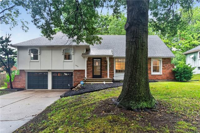 12918 Sycamore Avenue, Grandview, MO 64030