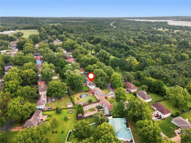 12918 Sycamore Avenue, Grandview, MO 64030