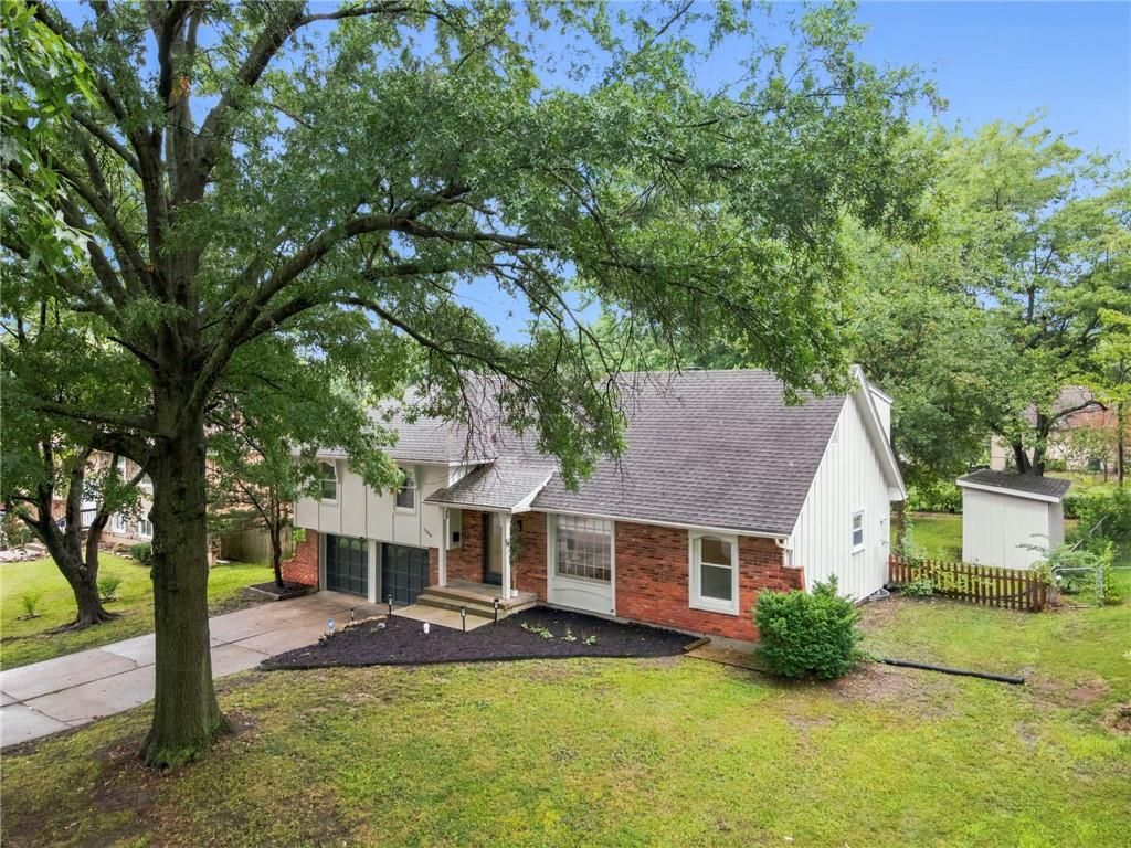 12918 Sycamore Avenue, Grandview, MO 64030
