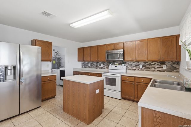 24715 MAGNOLIA FLS, San Antonio, TX 78261