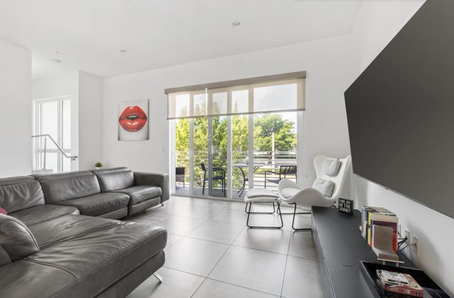 1367 N Ocean Boulevard, Pompano Beach, FL 33062