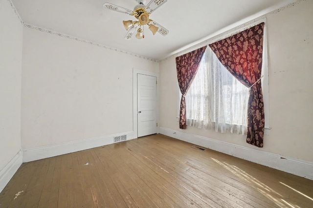 415 Church St, Jackson, CA 95642