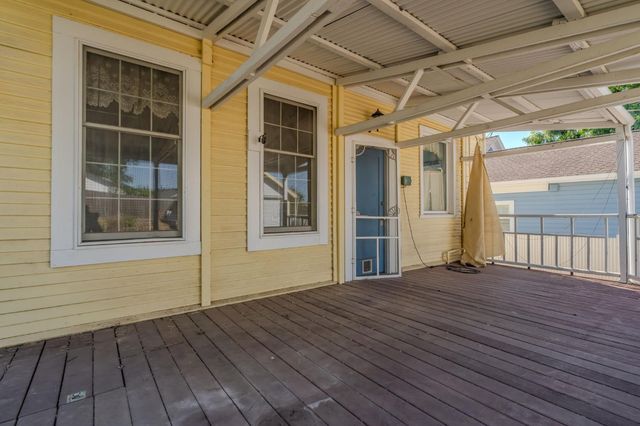415 Church St, Jackson, CA 95642