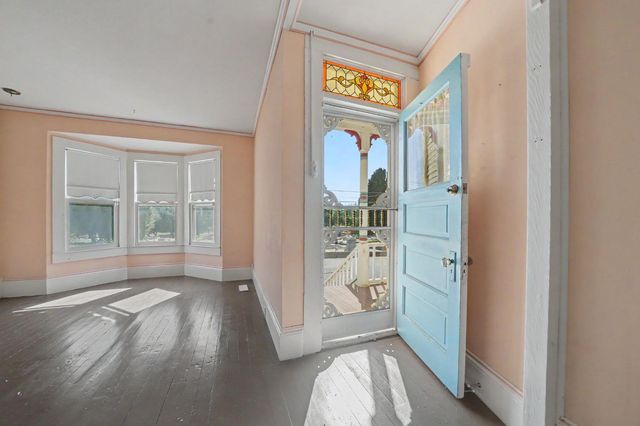 415 Church St, Jackson, CA 95642