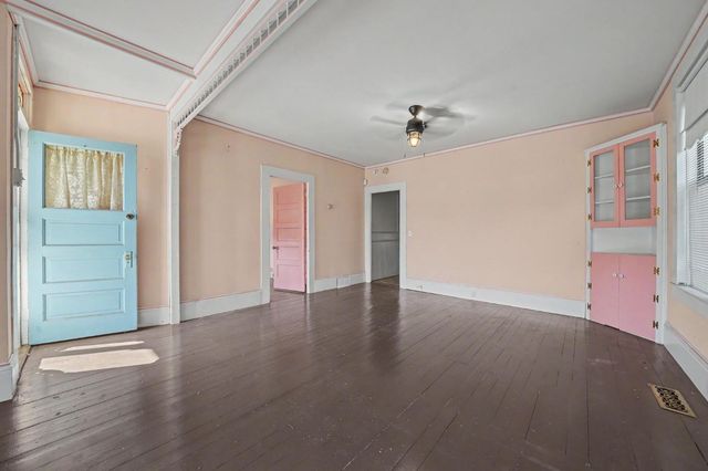 415 Church St, Jackson, CA 95642