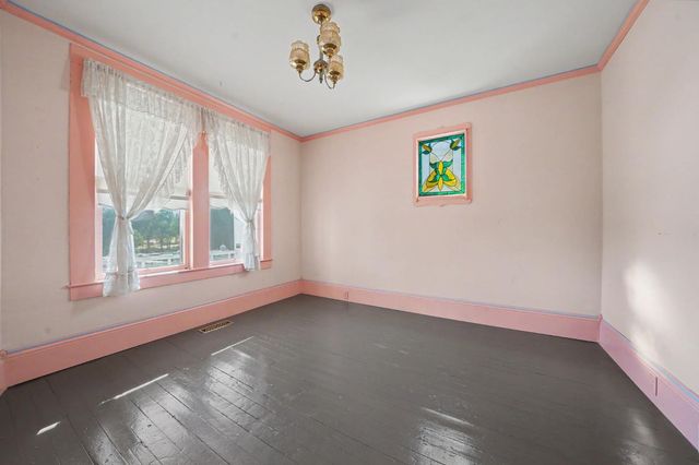 415 Church St, Jackson, CA 95642