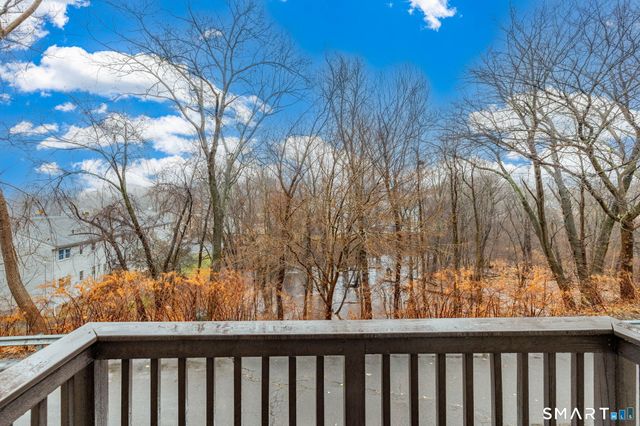 240 Wesley Street APT 4, Waterbury, CT 06708