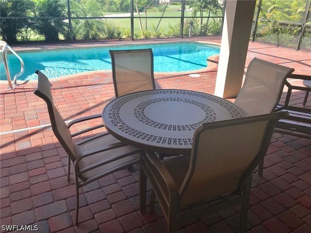 28694 Newtown CT, Bonita Springs, FL 34135