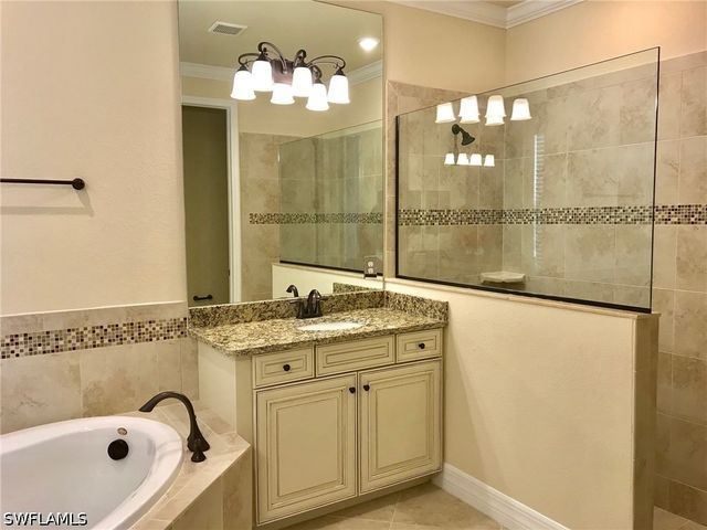 28694 Newtown CT, Bonita Springs, FL 34135