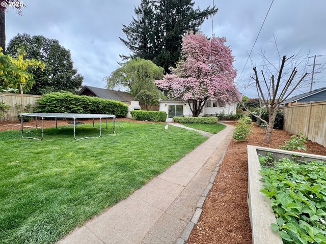 1115 C St, Washougal, WA 98671