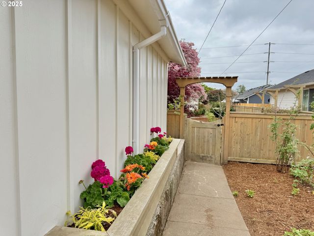 1115 C St, Washougal, WA 98671