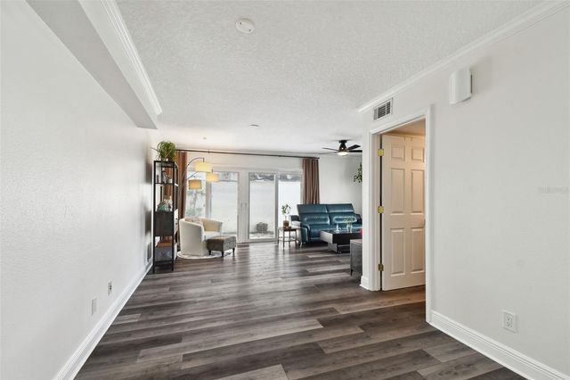 4304 HARBOR HOUSE DRIVE, Tampa, FL 33615