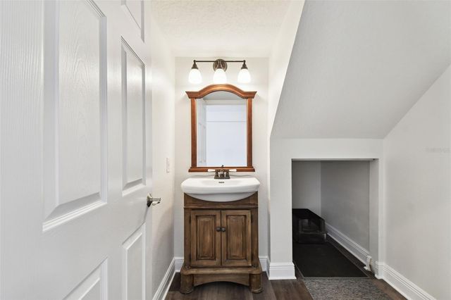 4304 HARBOR HOUSE DRIVE, Tampa, FL 33615