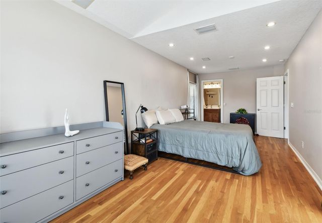 4304 HARBOR HOUSE DRIVE, Tampa, FL 33615