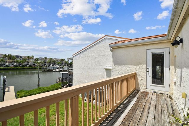 4304 HARBOR HOUSE DRIVE, Tampa, FL 33615