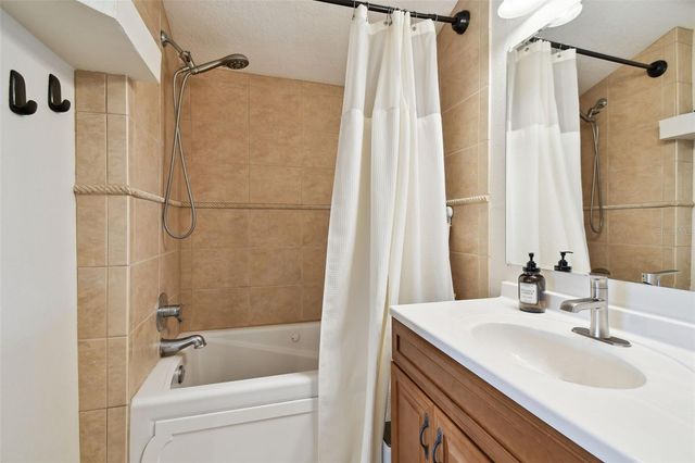 4304 HARBOR HOUSE DRIVE, Tampa, FL 33615