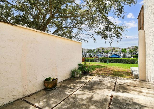 4304 HARBOR HOUSE DRIVE, Tampa, FL 33615