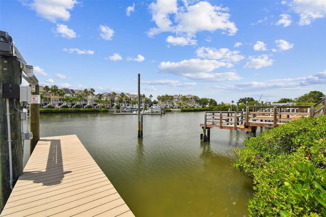 4304 HARBOR HOUSE DRIVE, Tampa, FL 33615