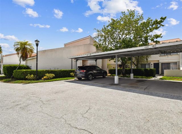 4304 HARBOR HOUSE DRIVE, Tampa, FL 33615