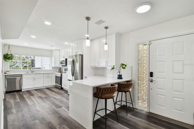 4304 HARBOR HOUSE DRIVE, Tampa, FL 33615