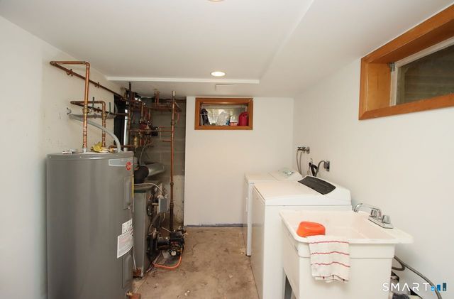 34 Sherry Lane, New Milford, CT 06776
