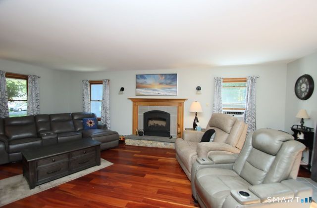 34 Sherry Lane, New Milford, CT 06776