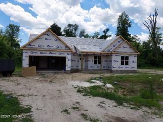 665 Bright Harvest Drive, Maysville, NC 28555