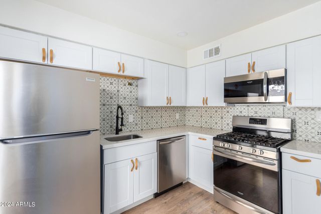 3038 N 38th Street 7, Phoenix, AZ 85018