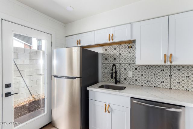 3038 N 38th Street 7, Phoenix, AZ 85018