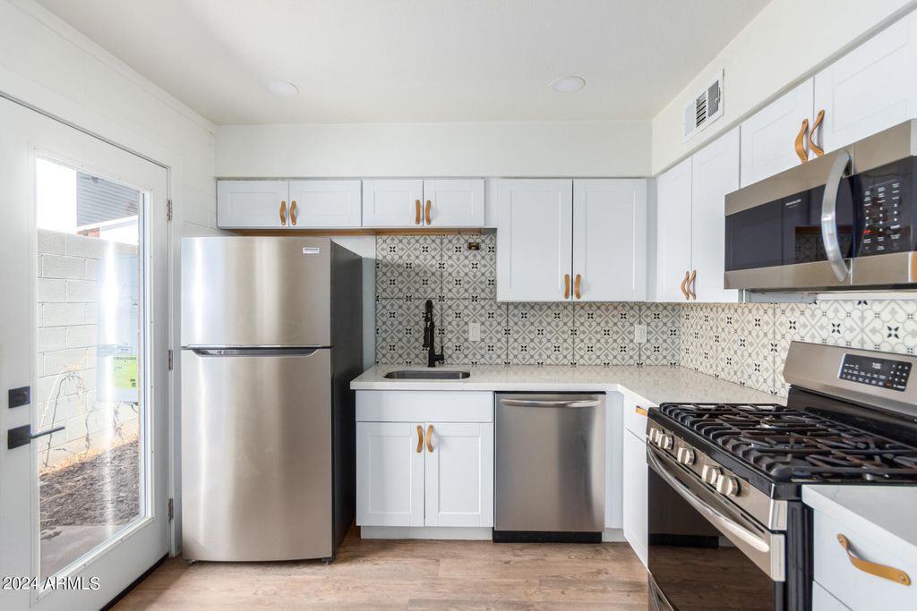 3038 N 38th Street 7, Phoenix, AZ 85018