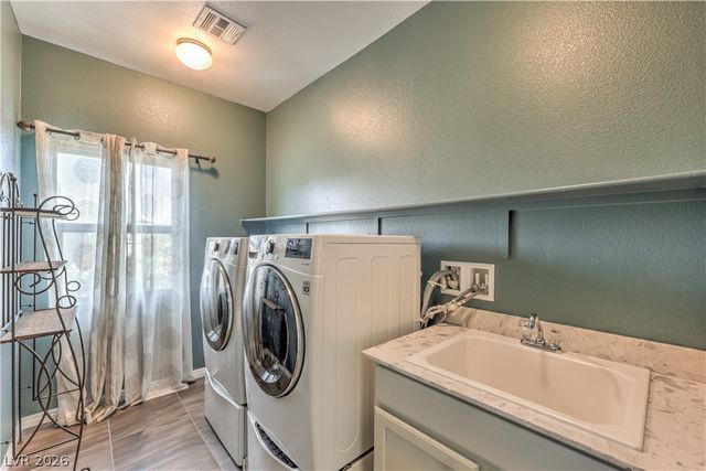 824 Plockton, Las Vegas, NV 89012