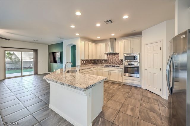 824 Plockton, Las Vegas, NV 89012