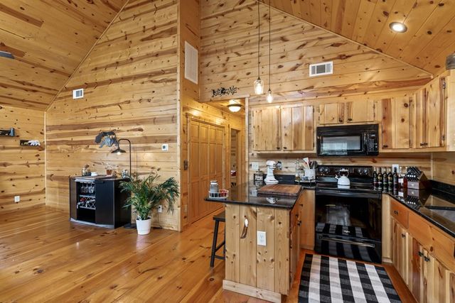 294 Whispering Hills Road, Murphy, NC 28906
