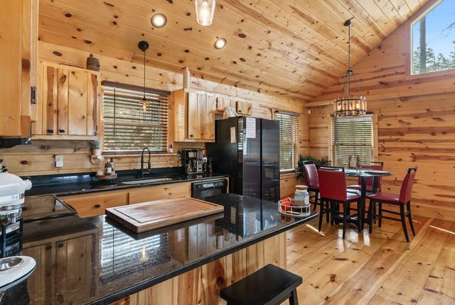 294 Whispering Hills Road, Murphy, NC 28906