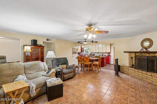 10520 W MULBERRY Drive, Avondale, AZ 85392